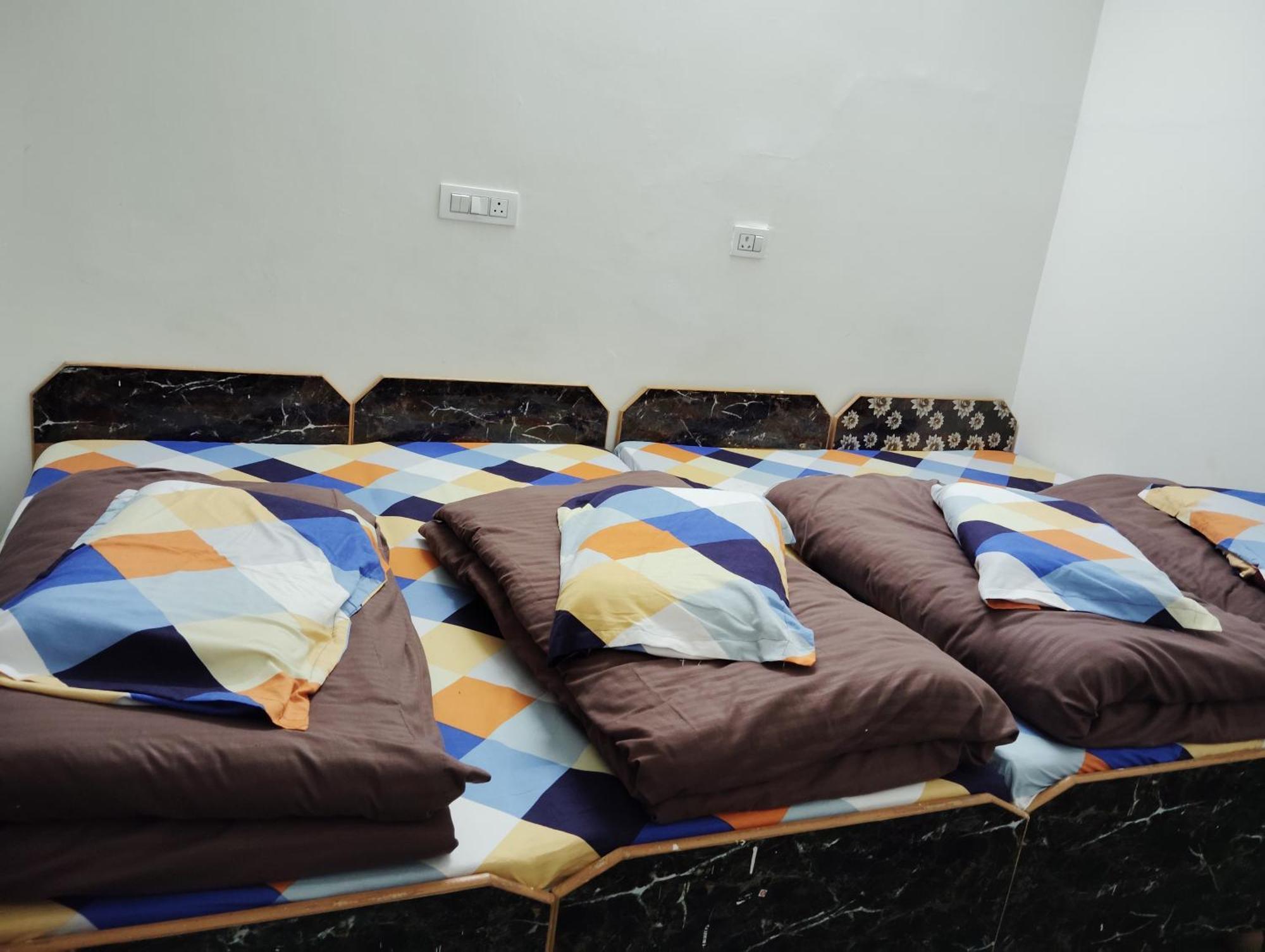 Hotel Narayana Residency Gupta Kashi Luaran gambar